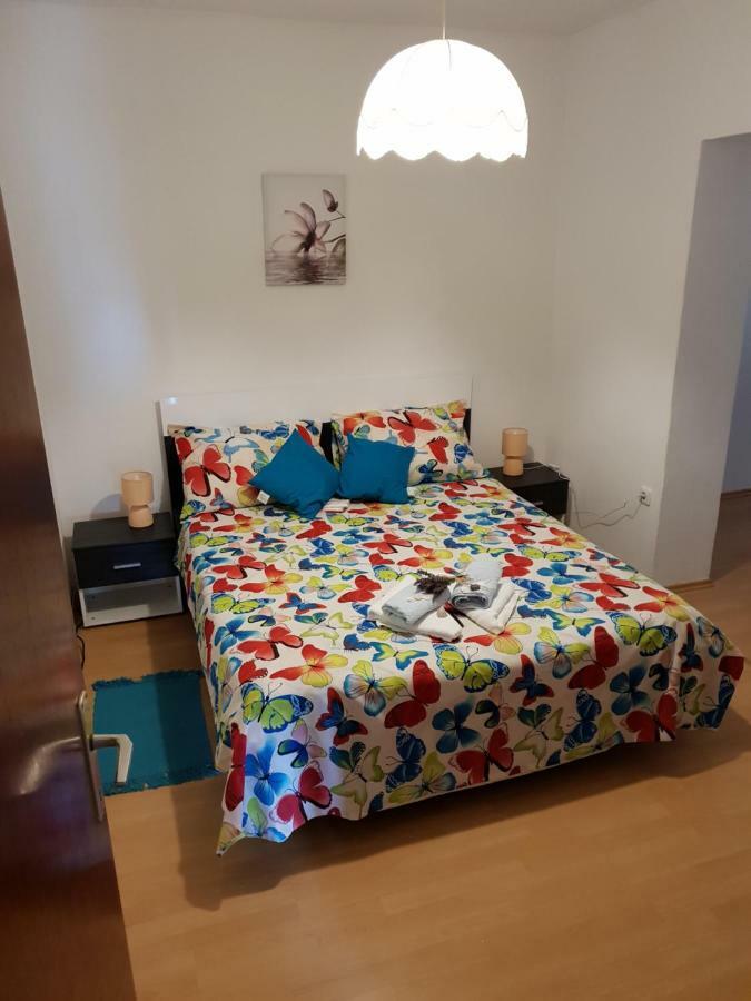 Apartman Dora Šmrika Exteriér fotografie